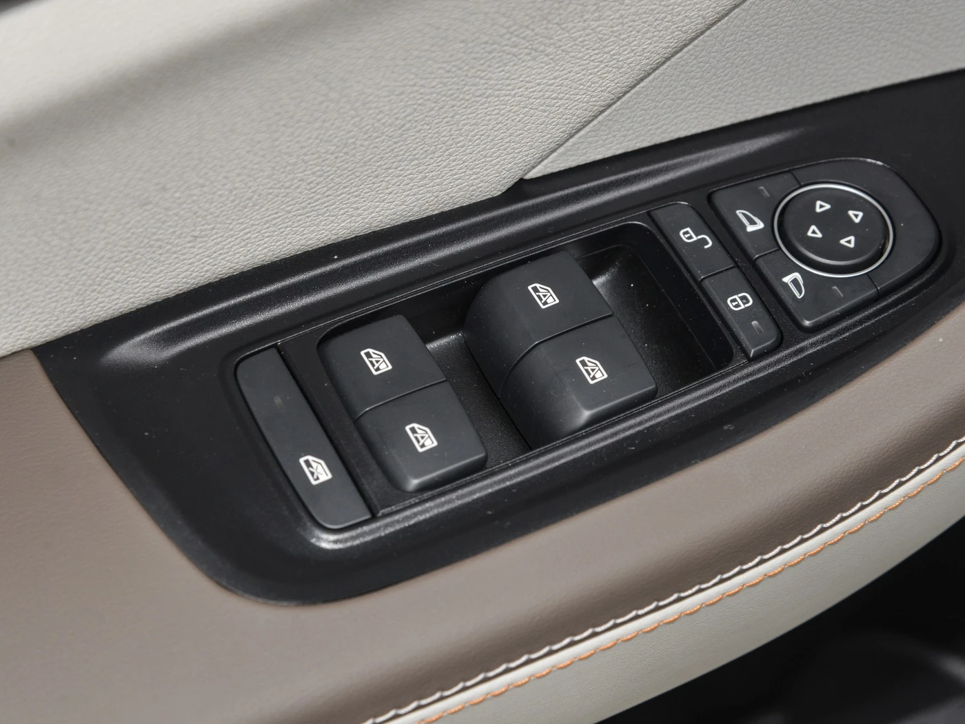 BYD Qin PLUS 2024 7 BYD Qin PLUS 2024 7